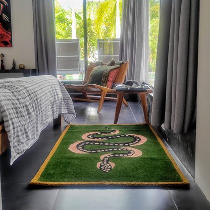 Majestic Snake Hand-Tufted Wool Rug