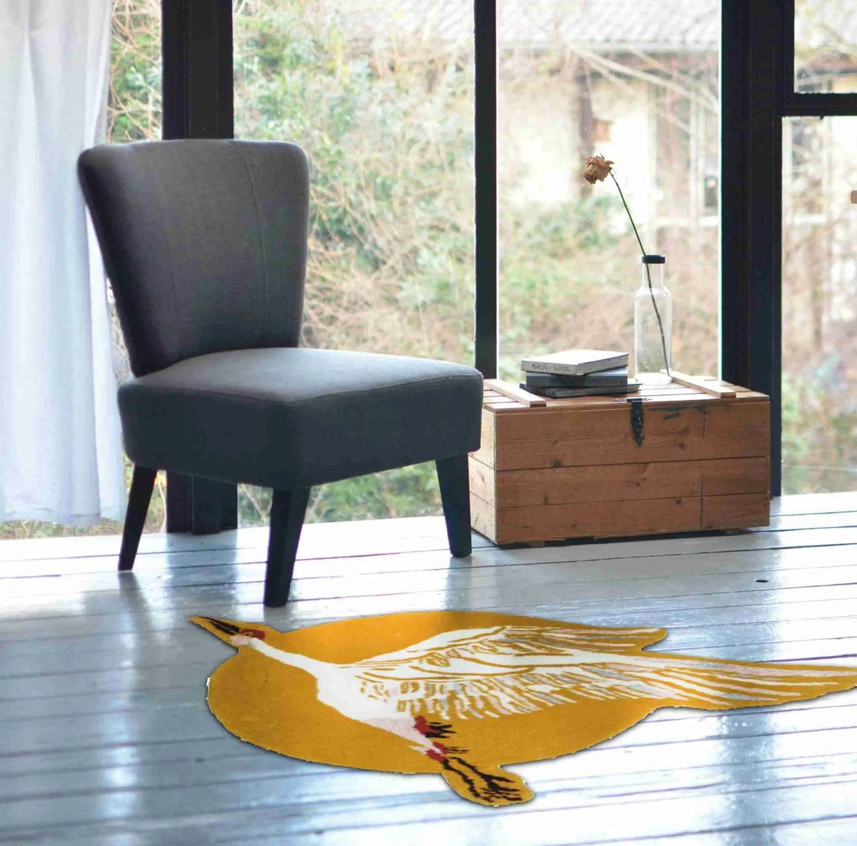 Chinoiserie Crane over the Sun Hand Tufted Wool Rug