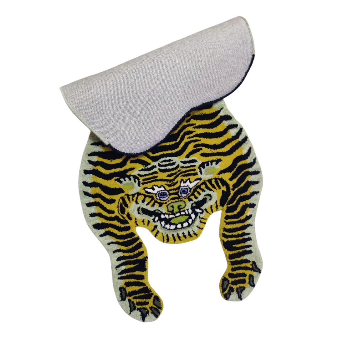 Classic Tiger Yogi Accent Wool Rug