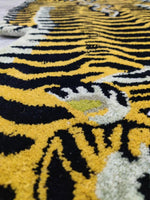 Classic Tiger Yogi Accent Wool Rug