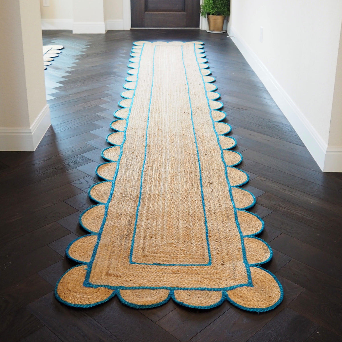 Blue Scalloped Border Jute Rug Runner