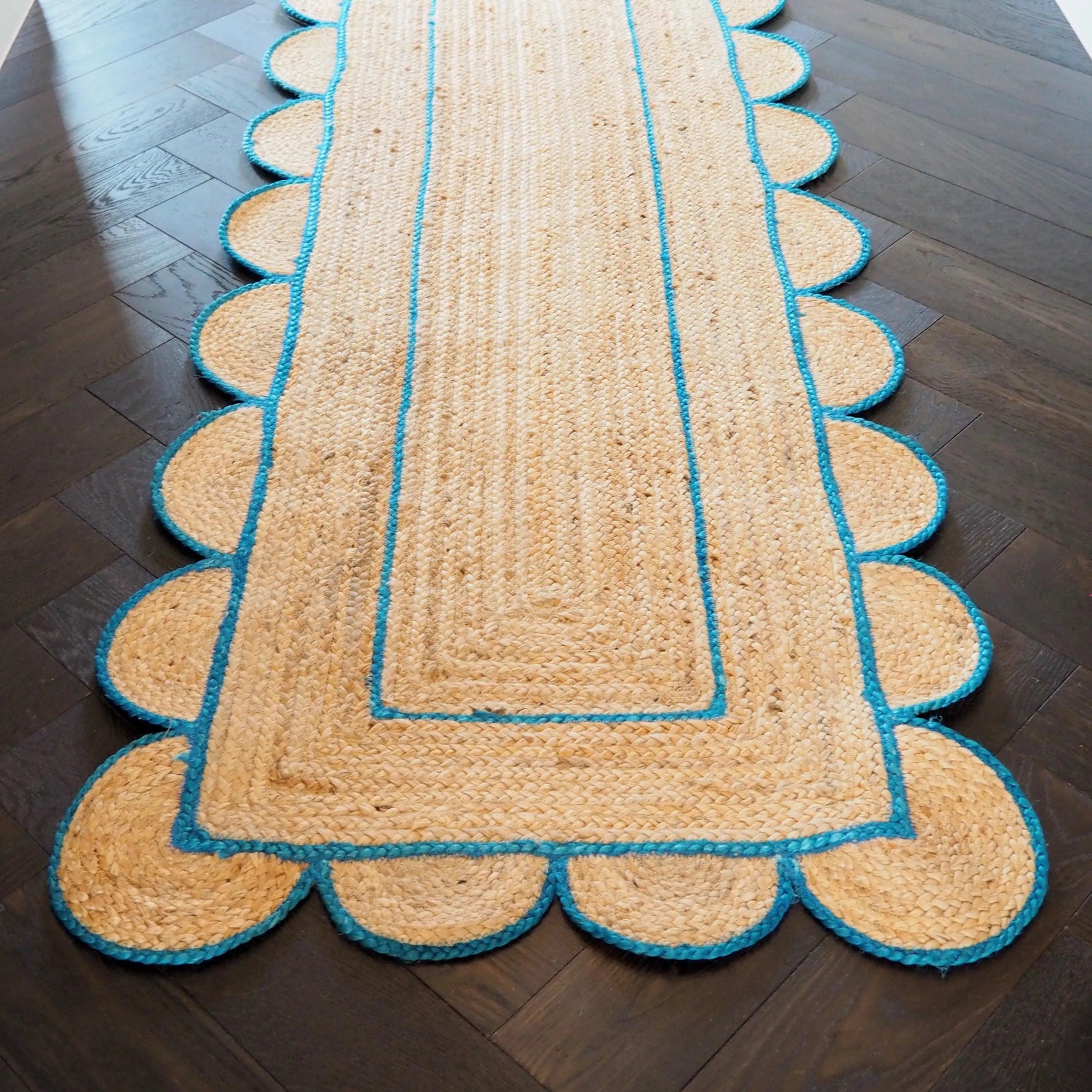 Handmade Blue Scalloped Jute Rug 3' x 5'